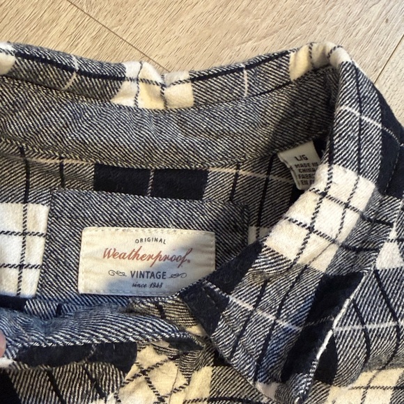 Classic Black and White Women’s Flannel Shirt - Picture 2 of 4
